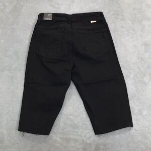 Tractr Jeans Women's Mid Rise Bermuda Shorts Size 2 New